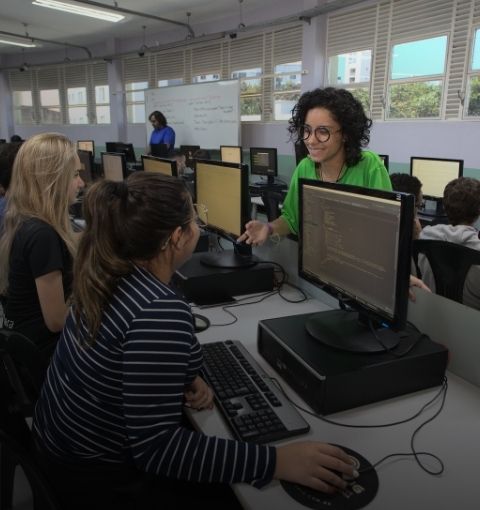 ALUNOS DO COTEMIG POSSUEM OFERTA DE ESTÁGIO REMUNERADO POR MEIO DAS MONITORIAS TÉCNICAS